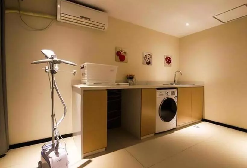 Hotelli City Comfort Inn Huanggang Polytechnic College Yi Ai Lake