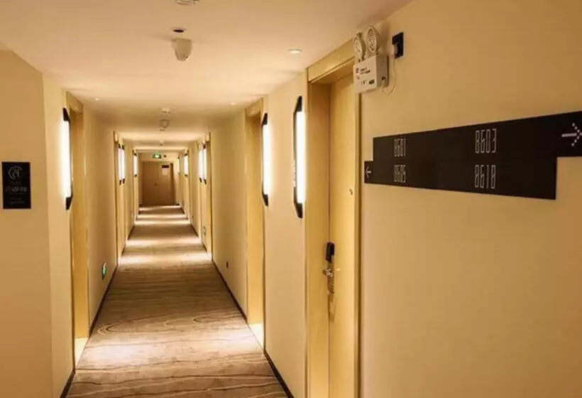 Hotelli City Comfort Inn Huanggang Polytechnic College Yi Ai Lake