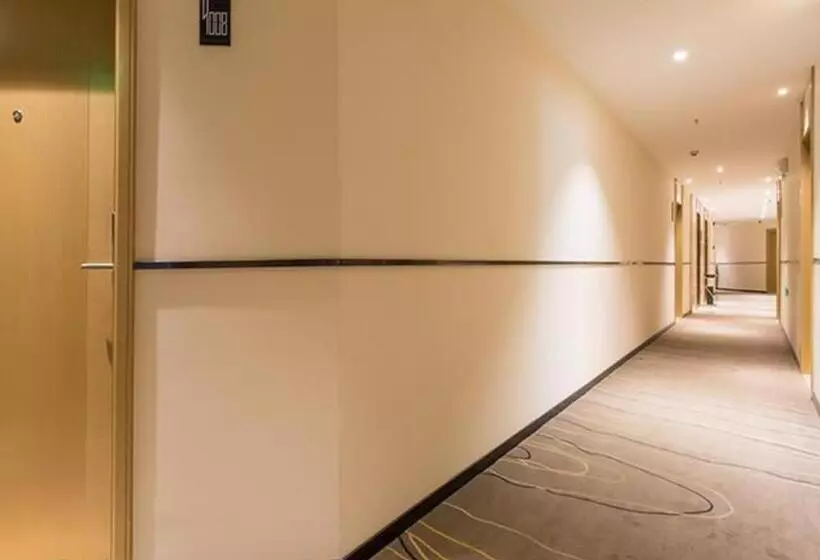 ホテル City Comfort Inn Qinzhou Port District Central Square