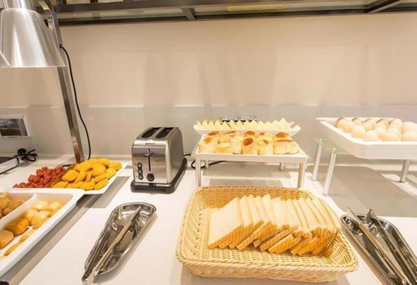 ホテル City Comfort Inn Qinzhou Port District Central Square