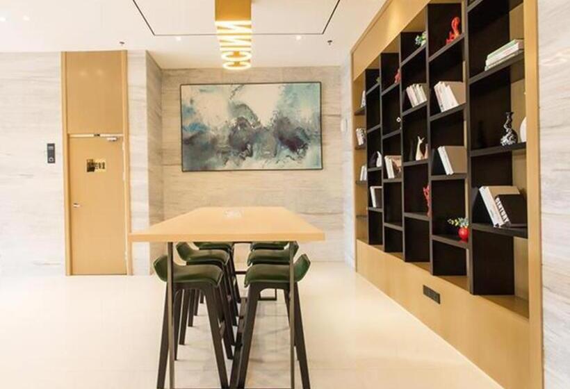 ホテル City Comfort Inn Qinzhou Port District Central Square