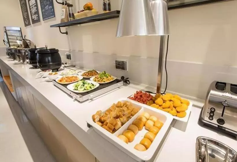 ホテル City Comfort Inn Qinzhou Port District Central Square