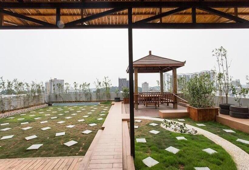 ホテル City Comfort Inn Qinzhou Port District Central Square