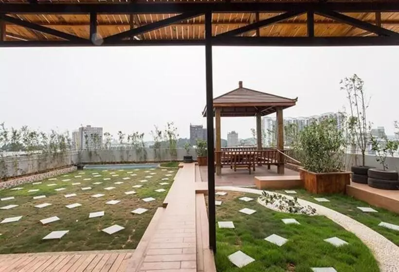 ホテル City Comfort Inn Qinzhou Port District Central Square