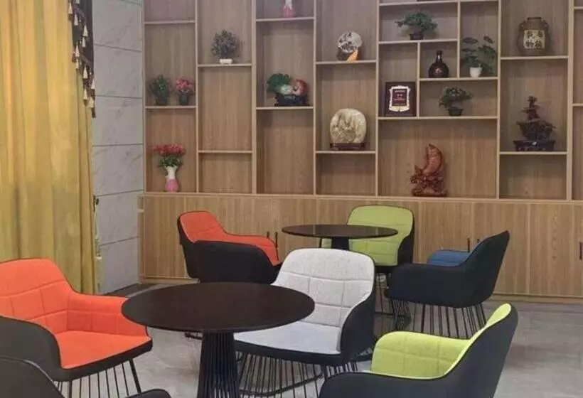 Hotelli Greentree Inn Express Xuzhou Pizhou Tiefu Town Bus Station