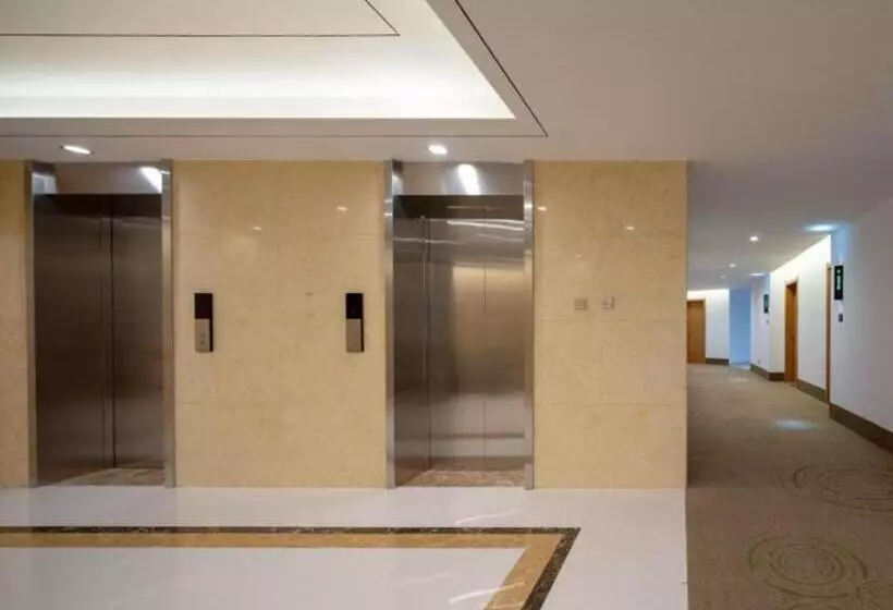 Hotelli Greentree Inn Jiangsu Yancheng High Tech Pioneer Park