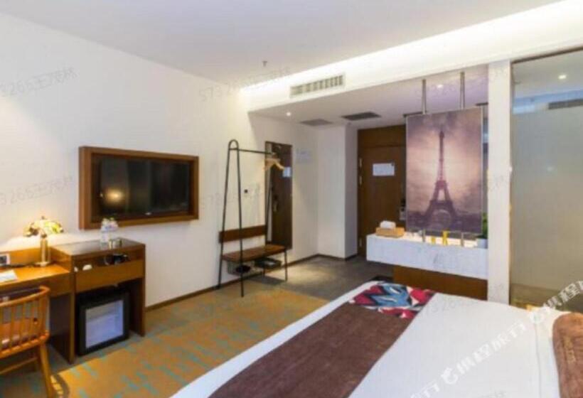 בית מלון כפרי James Joyce Coffetel Qingdao Oriental Cinema Chaoyangshan Metro Station