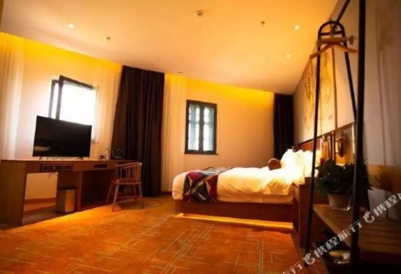 ホテル James Joyce Coffetel Qingdao Oriental Cinema Chaoyangshan Metro Station