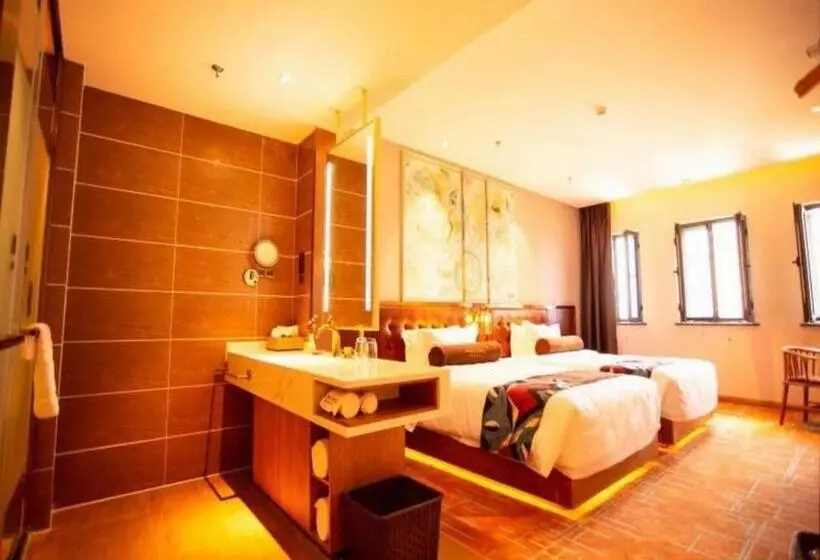 ホテル James Joyce Coffetel Qingdao Oriental Cinema Chaoyangshan Metro Station