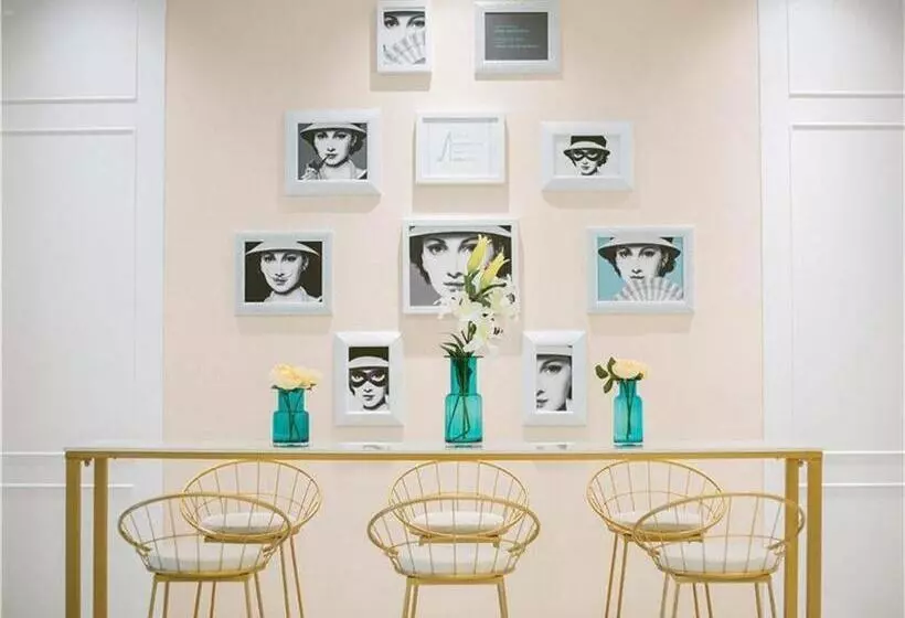 Hotelli Xana Lite·west Luohe High Speed ​​railway Station