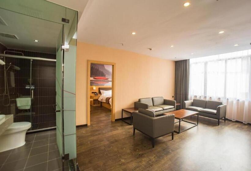 Thank Inn Plus Hotel Guangdong Yunfu Luoding City Municipal