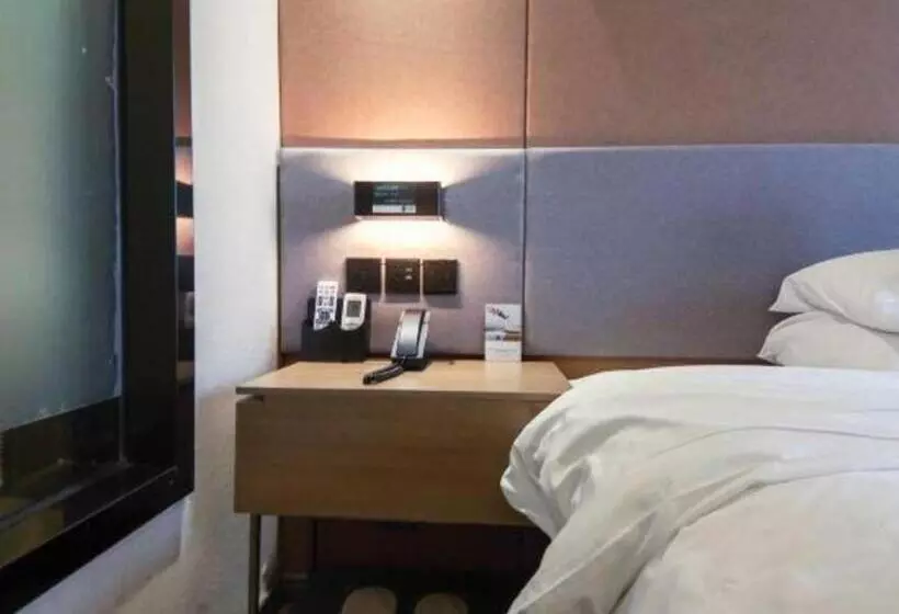 Up And In Hotel Jiangxi Nanchang City Nanchang County Liantang Zhong Avenue Huarunwanjia