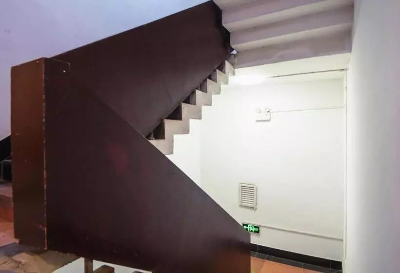 Up And In Hotel Jiangxi Nanchang City Nanchang County Liantang Zhong Avenue Huarunwanjia