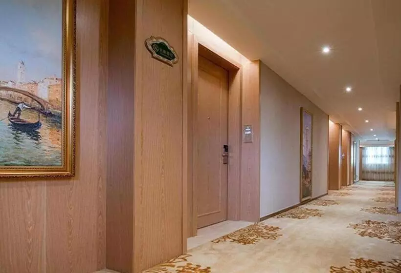 Vienna 3 Best Hotel Lichuan Centeral Bus Station