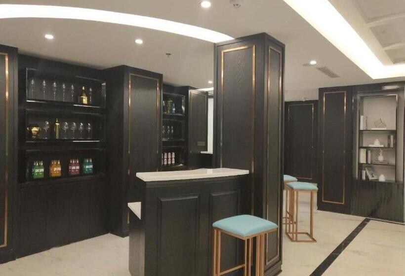 Xana Hotelle·jinjiang Airport Yangguang Road Food Court