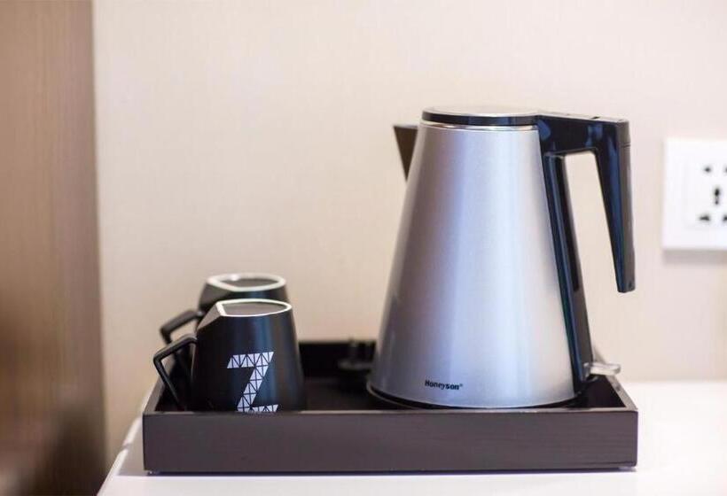 Zmax Hotel·longhushan Xiaoyaocheng