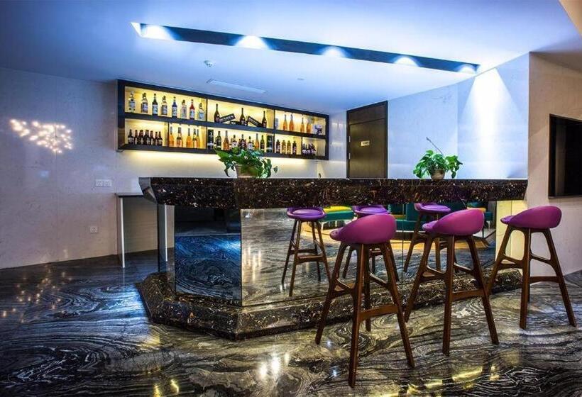 Zmax Hotel·longhushan Xiaoyaocheng