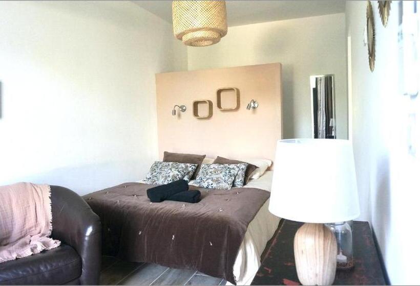 مبيت وإفطار Chambre D Hôtes De La Savonnerie