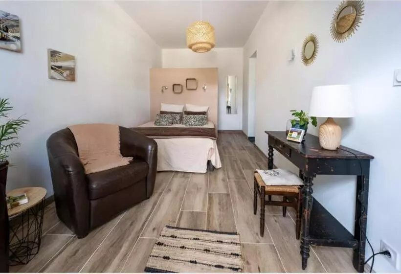 Aamiaismajoitus (B&B) Chambre D Hôtes De La Savonnerie