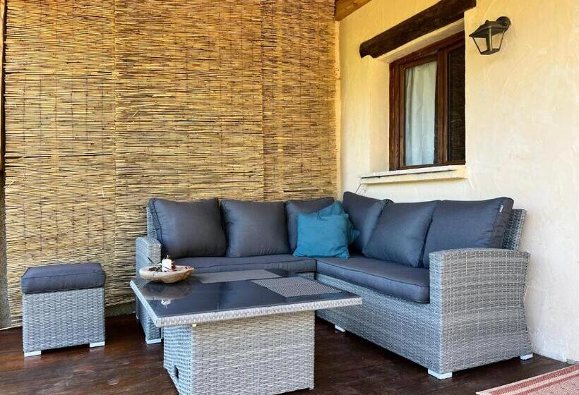 ベッドアンドブレックファースト Les Magnels