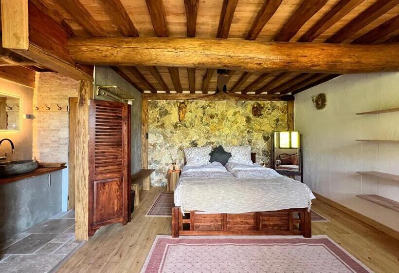 ベッドアンドブレックファースト Les Magnels