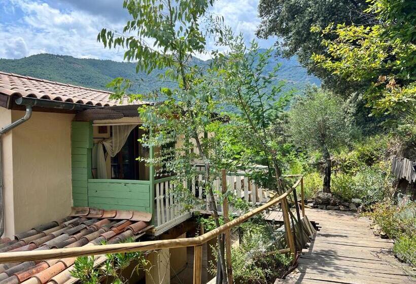 ベッドアンドブレックファースト Les Magnels