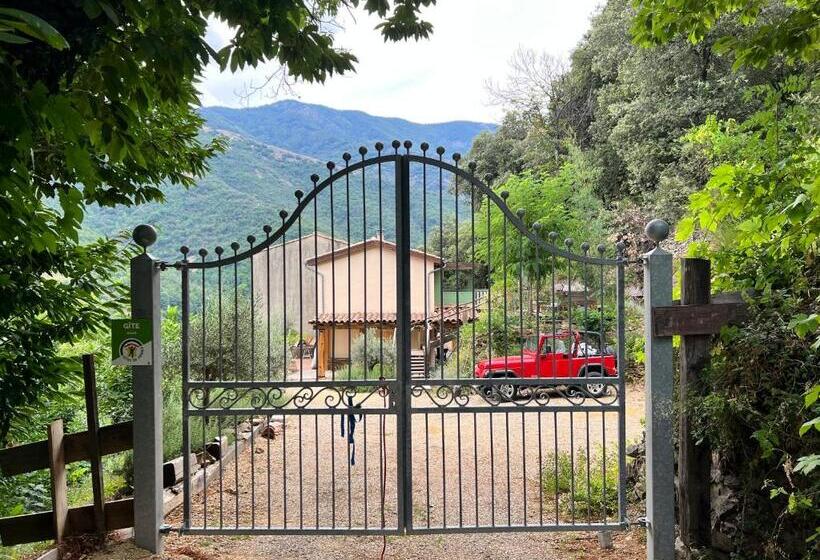 ベッドアンドブレックファースト Les Magnels