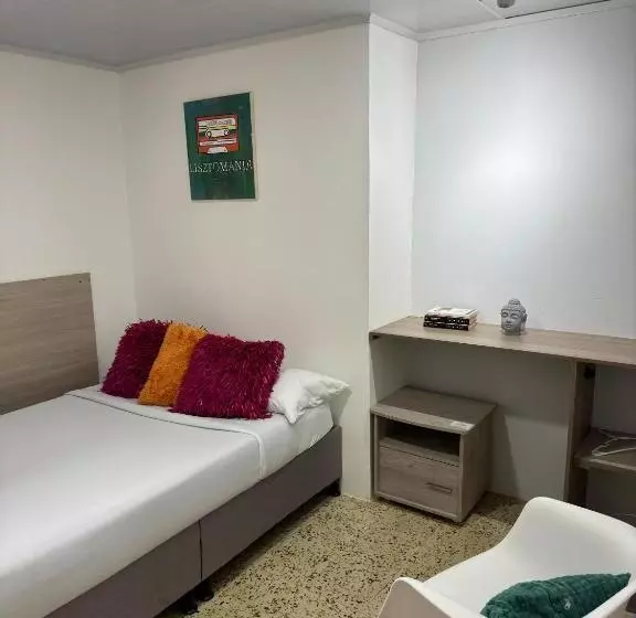 Aamiaismajoitus (B&B) Zivá Hostal