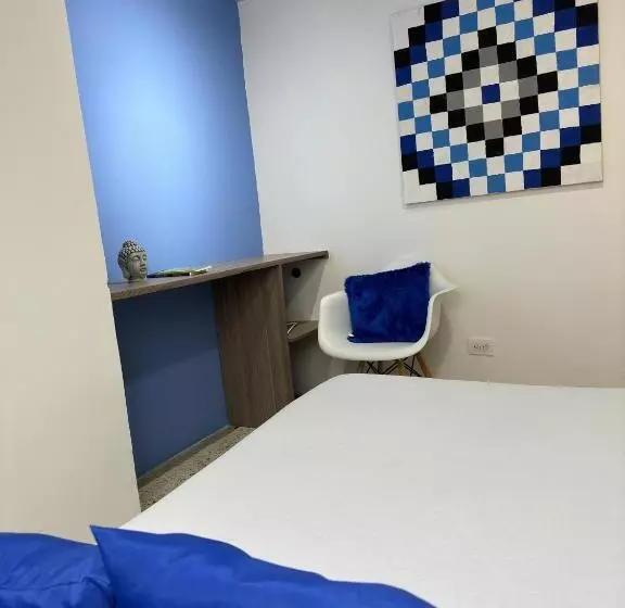 Aamiaismajoitus (B&B) Zivá Hostal