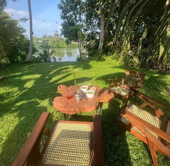 Hostel Aurora Weligama