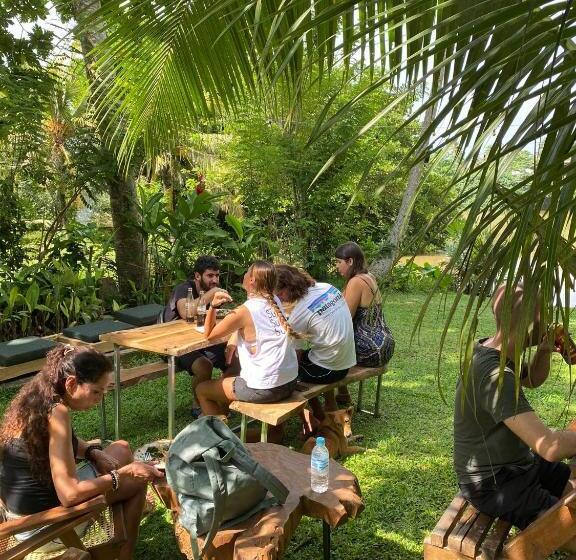 Hostel Aurora Weligama