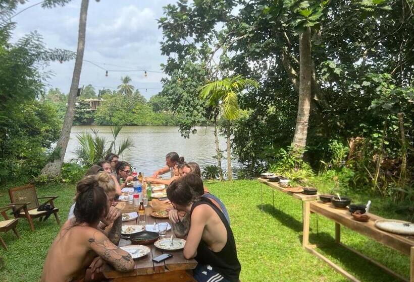 Hostel Aurora Weligama