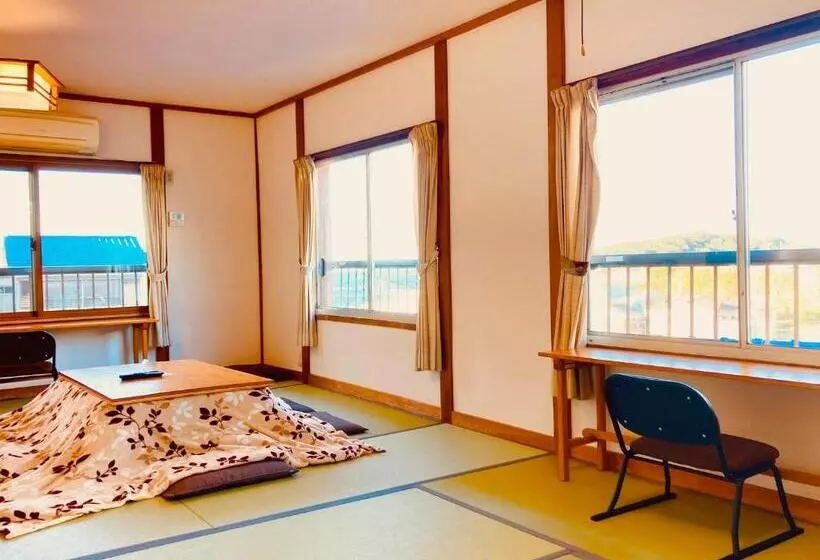 Hotelli おんせん民宿望海