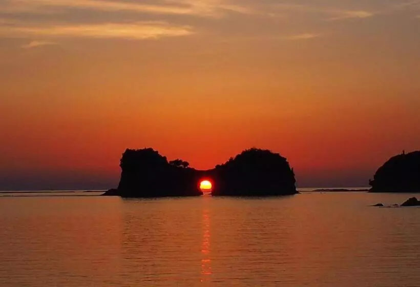 Hotelli おんせん民宿望海