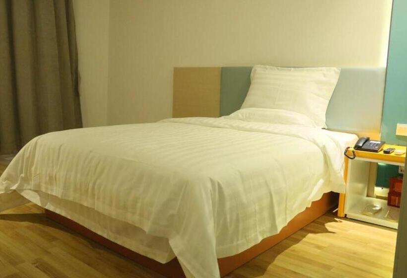 酒店 7 Days Inn Huizhou Danshui Yi Center