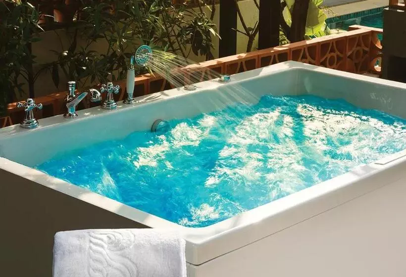 Hotel Elements By Rosetta