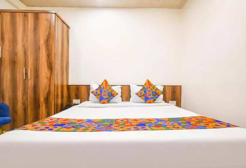 Hotelli Fabexpress The King Palace