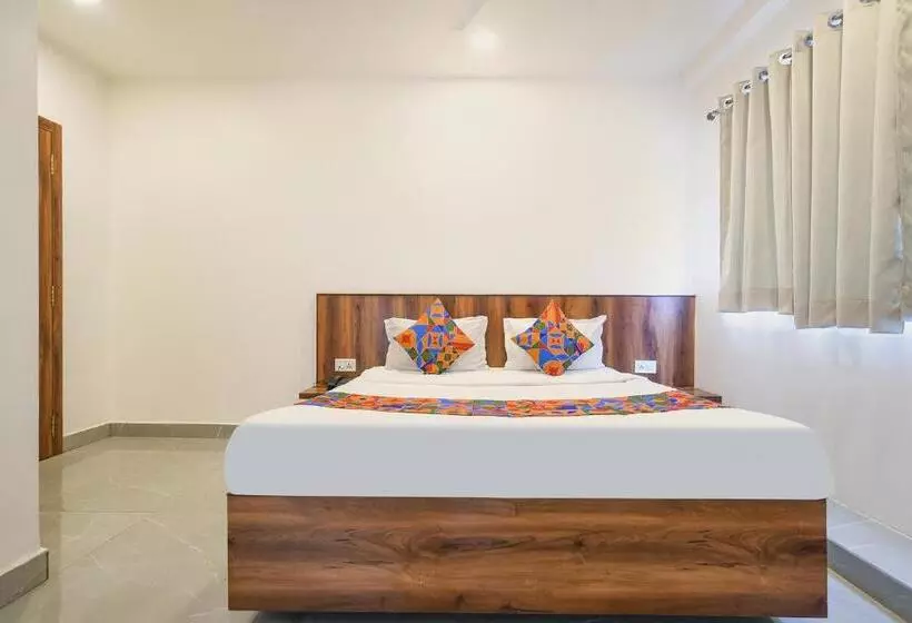 Hotelli Fabexpress The King Palace