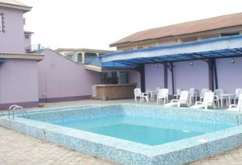 هتل Indices Suites And Gardens
