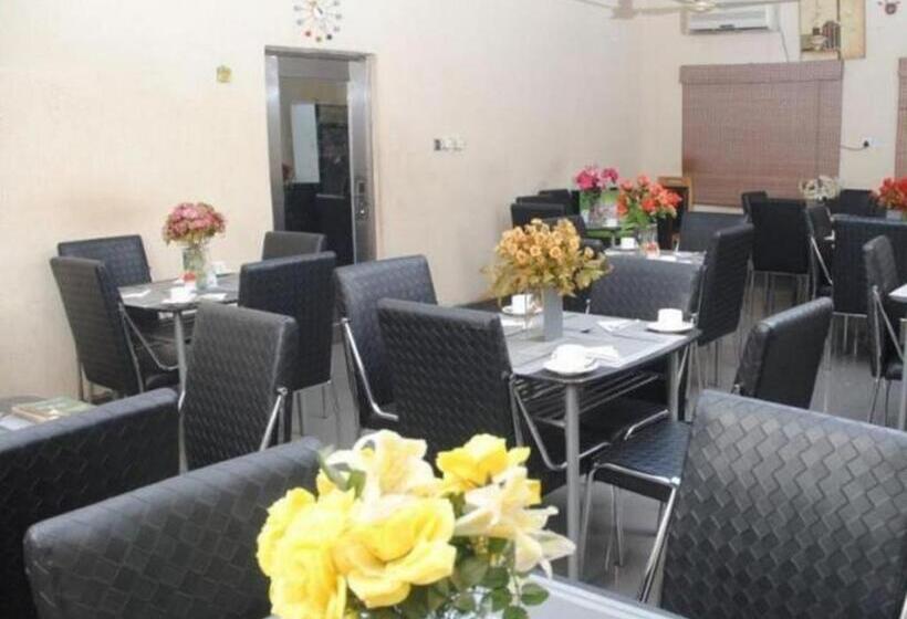 هتل Indices Suites And Gardens