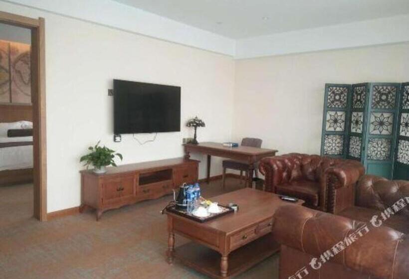 Отель James Joyce Coffetel Shijiazhuang Century Park Shiji Huamao