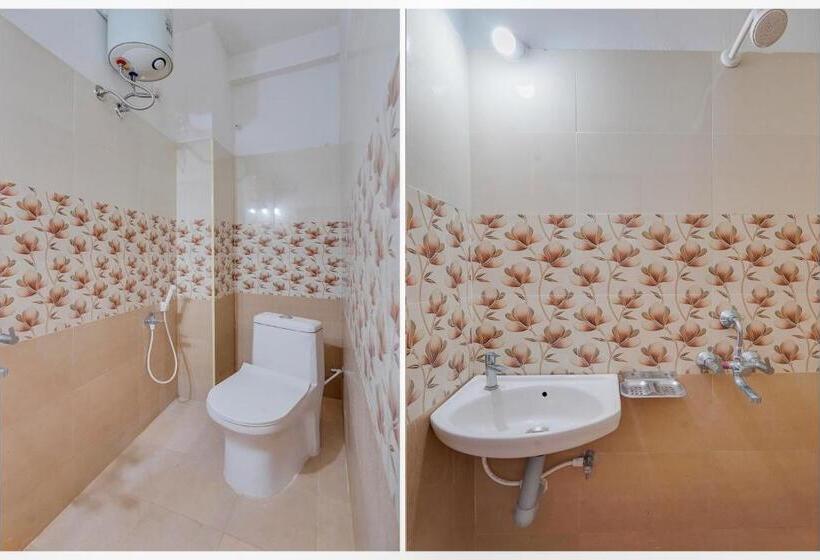 Super Hotel O Sharmila Guest House