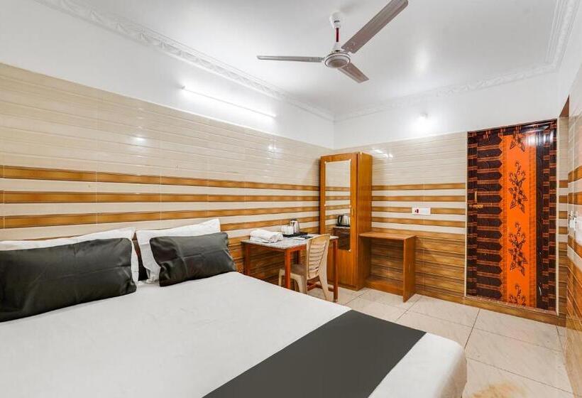 Super Hotel O Sharmila Guest House