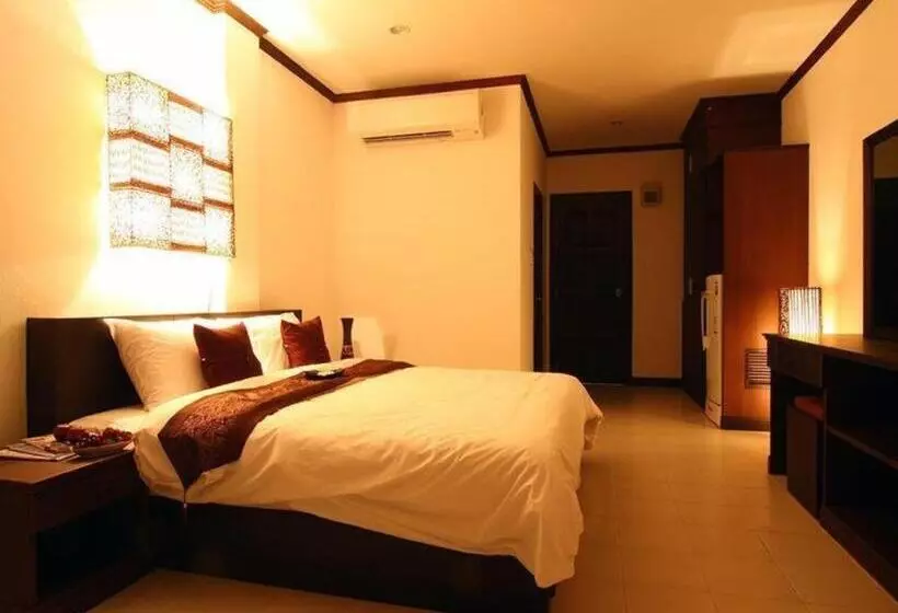 Hotelli Sritrakul Place