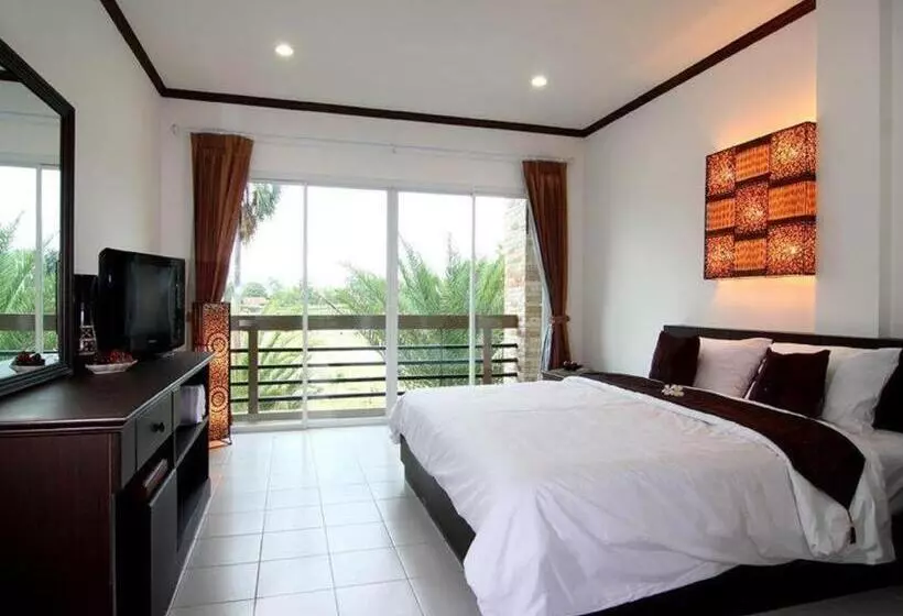 Hotelli Sritrakul Place