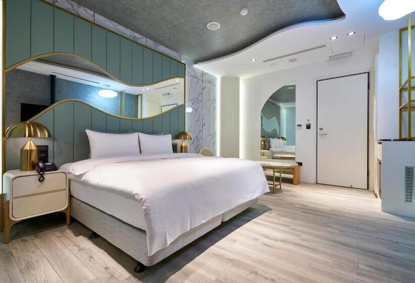 مُتل 和陽行館 Villa Bon Moment