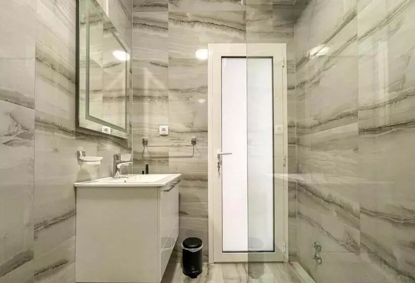 پانسیون Apartments Ali