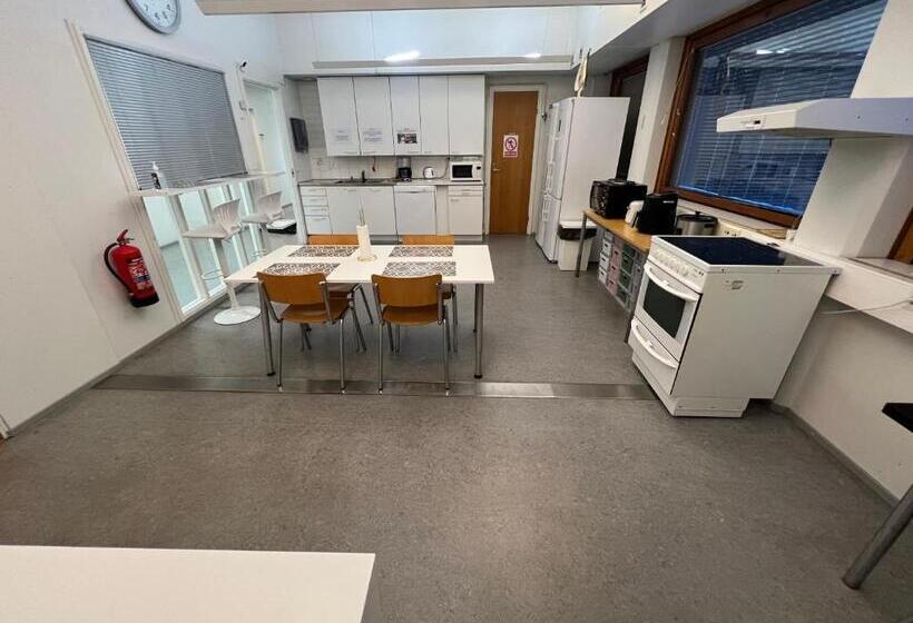 Pensionat Hmi Smart Group 210