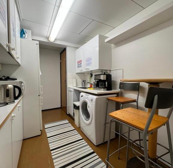 Pensionat Hmi Smart Group 210