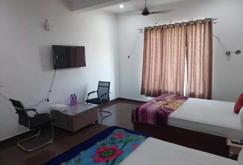 Pension Saritashray Seva Dham